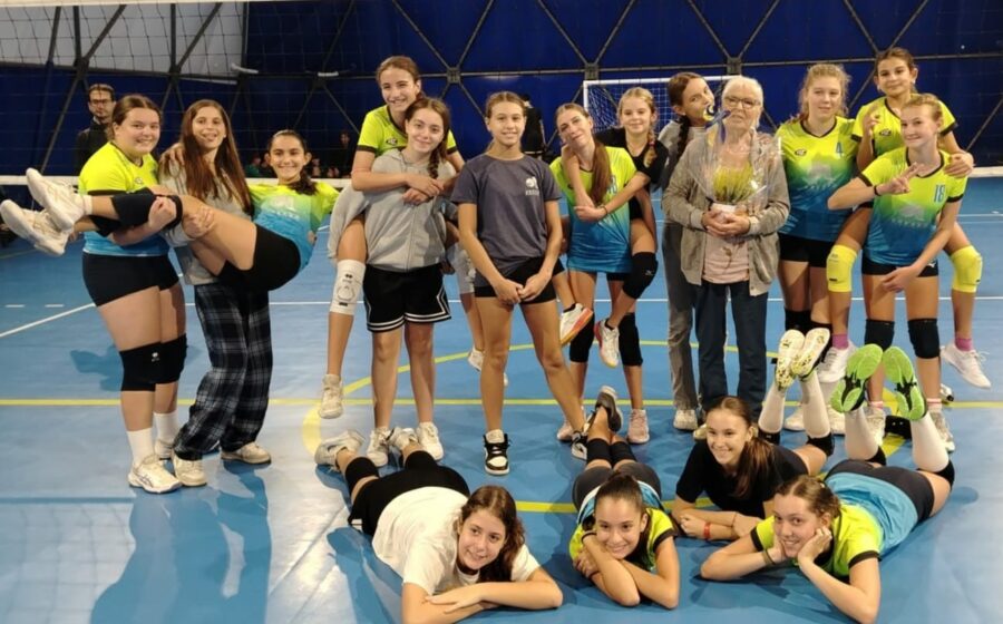 BEL GIOCO U14 GIALLA E AUGURI ALLA NOSTRA PRES! 💛💙